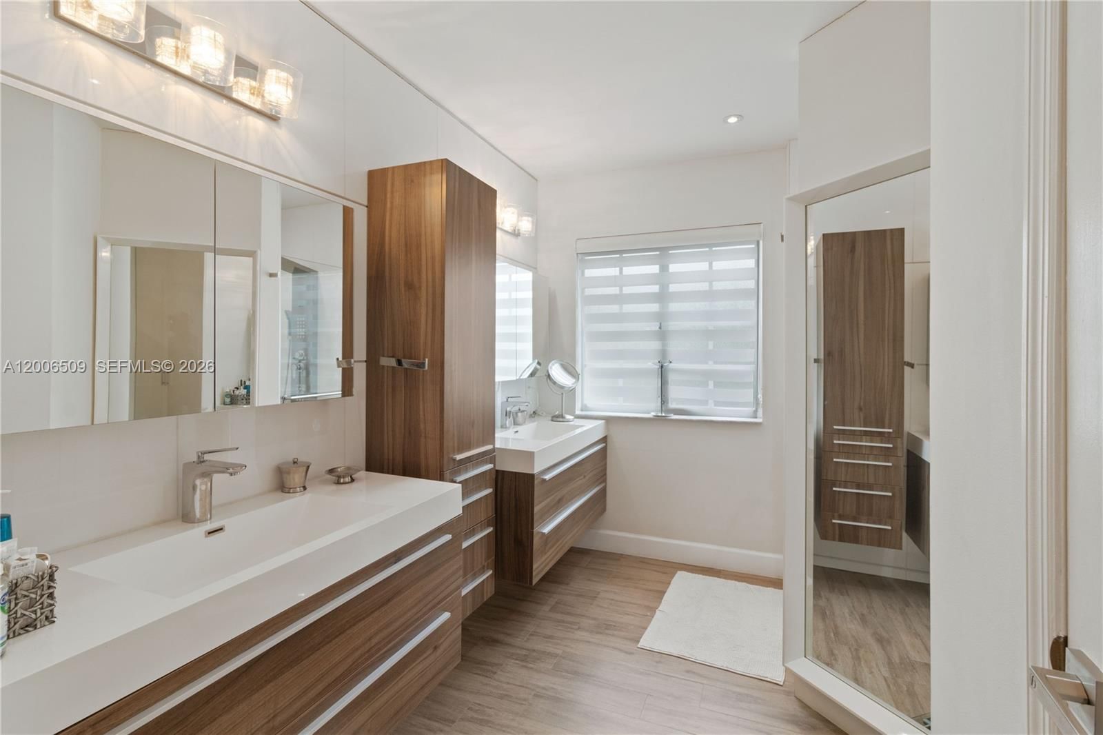 Real estate property located at 10842 53rd Ln, Miami-dade, Doral Reserve, Doral, FL