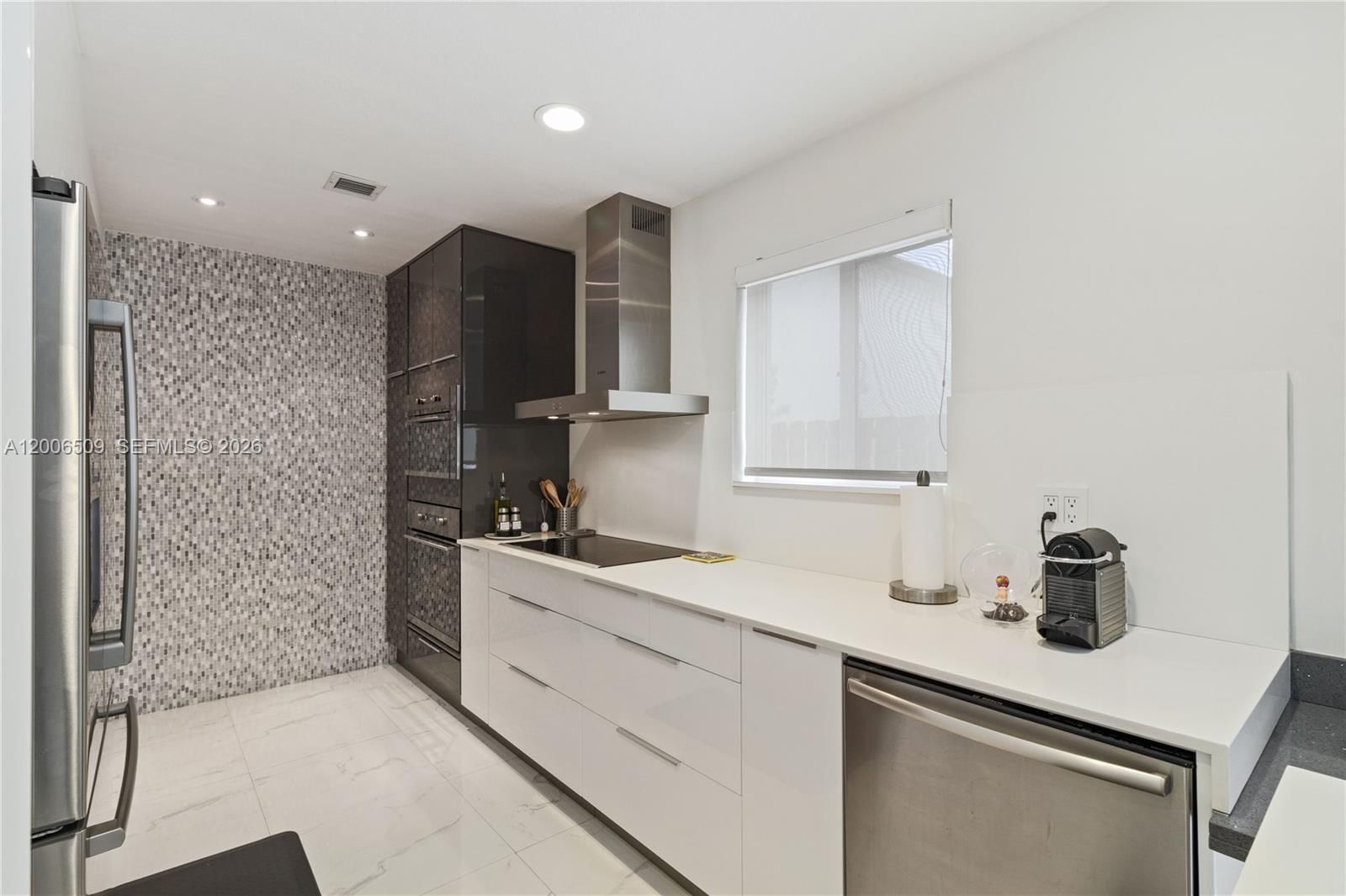 Real estate property located at 10842 53rd Ln, Miami-dade, Doral Reserve, Doral, FL