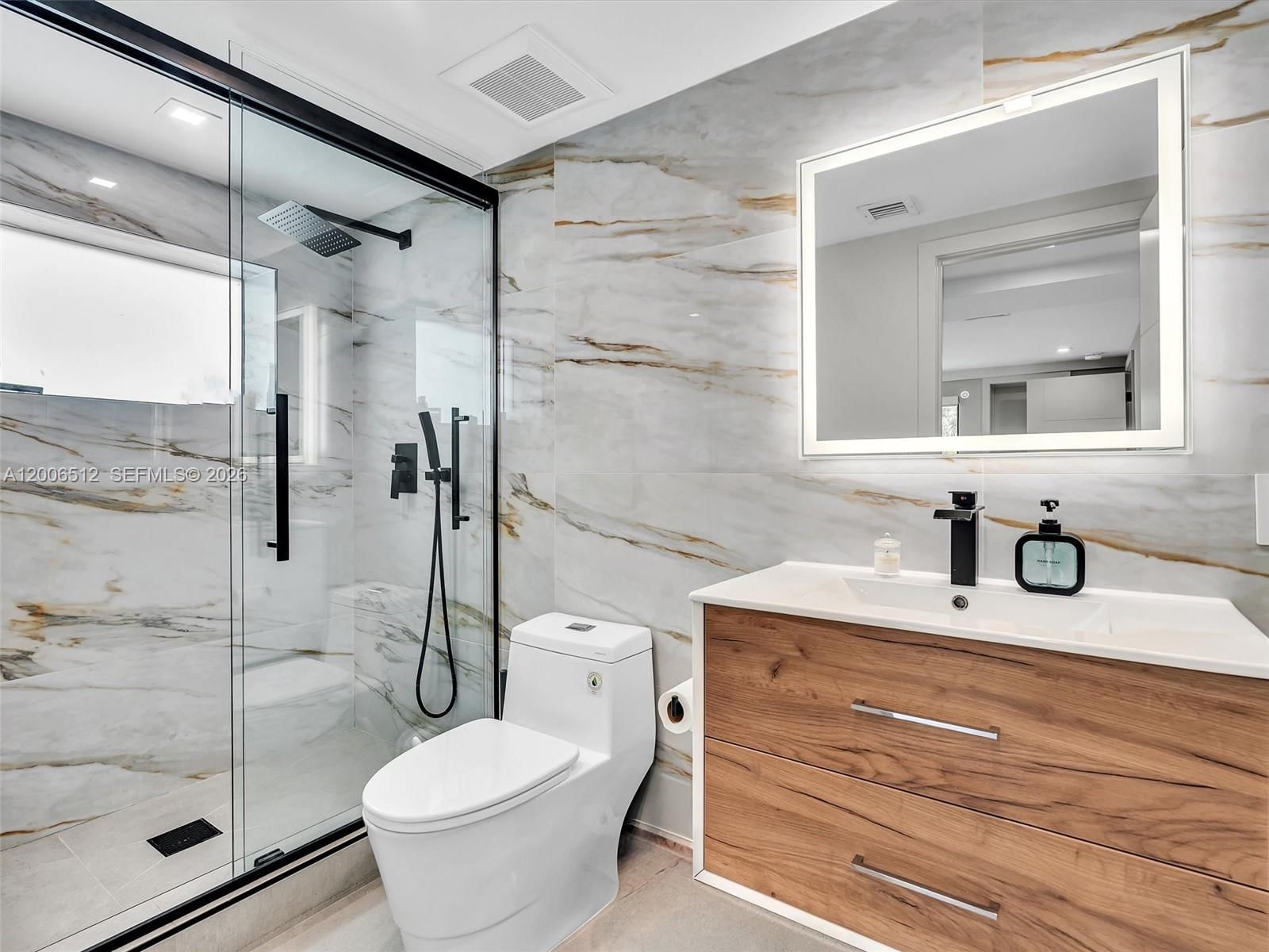 Real estate property located at 2448 Okeechobee Ln, Broward, Lauderdale Isles No 2-blk, Fort Lauderdale, FL