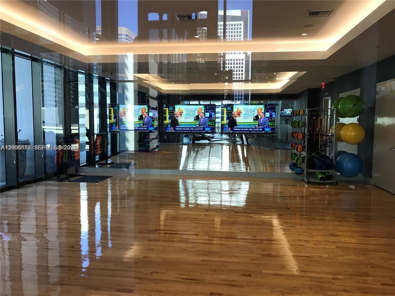 Real estate property located at 1010 Brickell Ave #4609, Miami-dade, 1010 Brickell Condo, Miami, FL