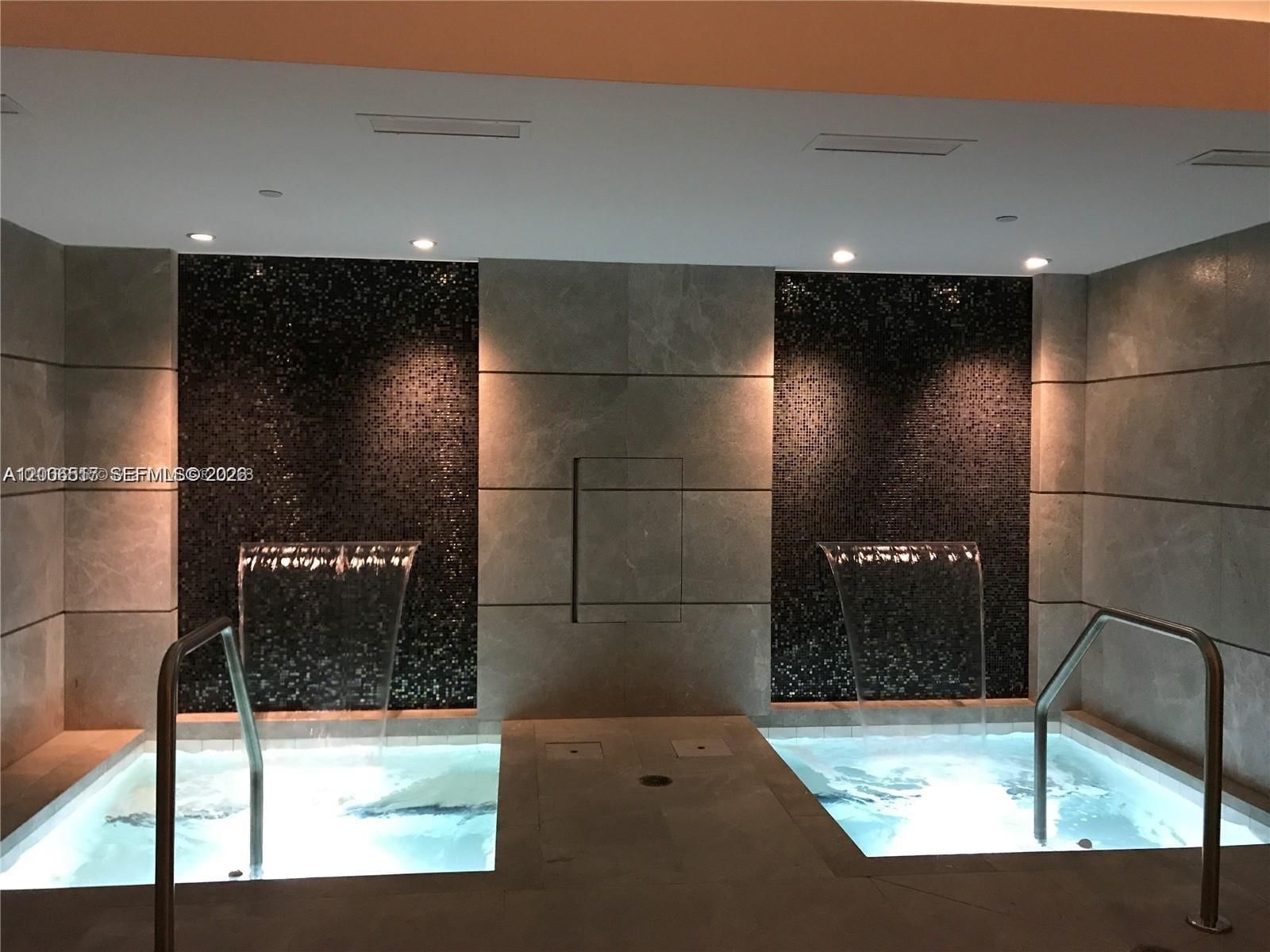 Real estate property located at 1010 Brickell Ave #4609, Miami-dade, 1010 Brickell Condo, Miami, FL