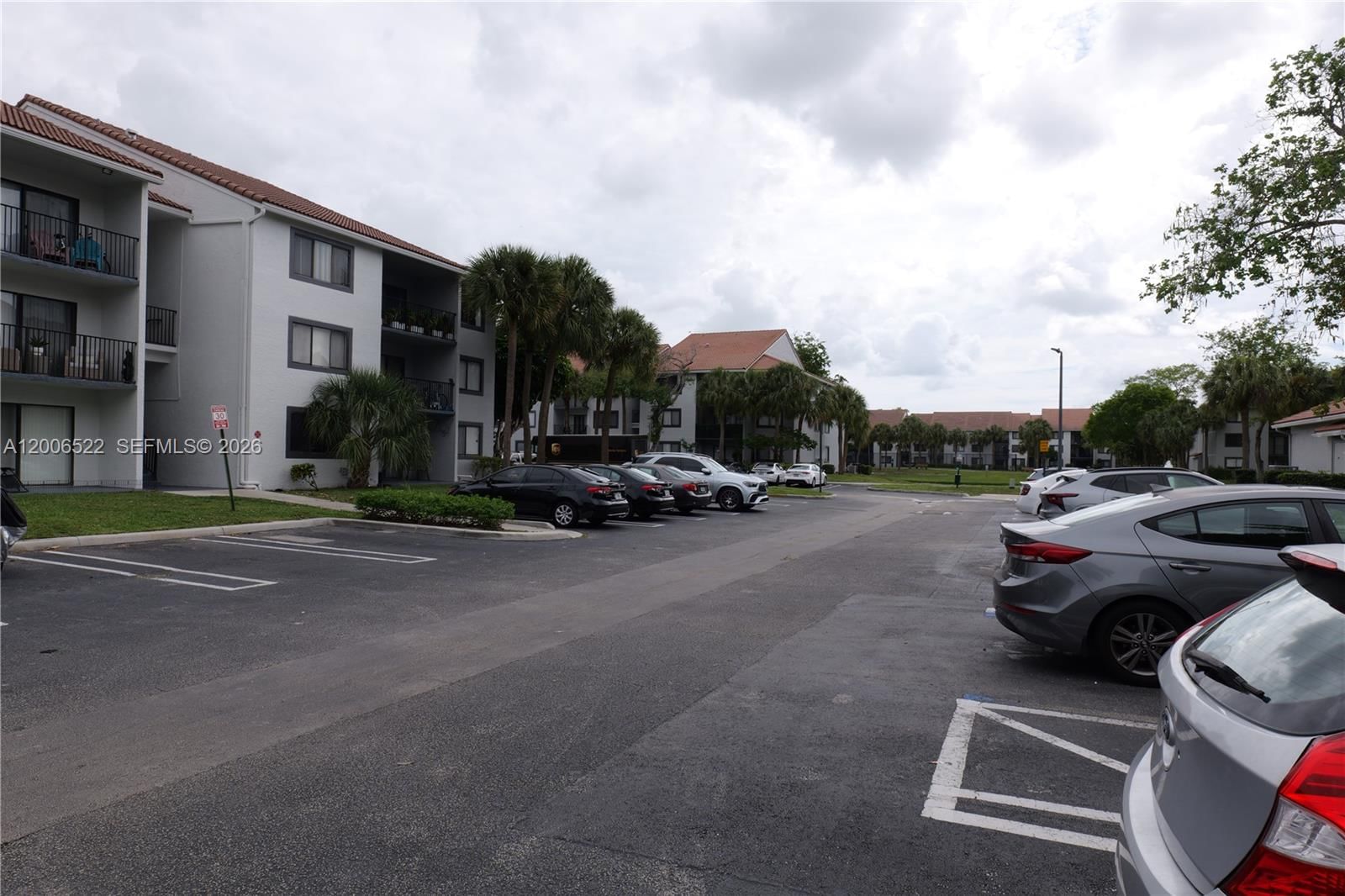 Real estate property located at 9200 Atlantic Blvd #1417, Broward, Visconti Condo, Coral Springs, FL