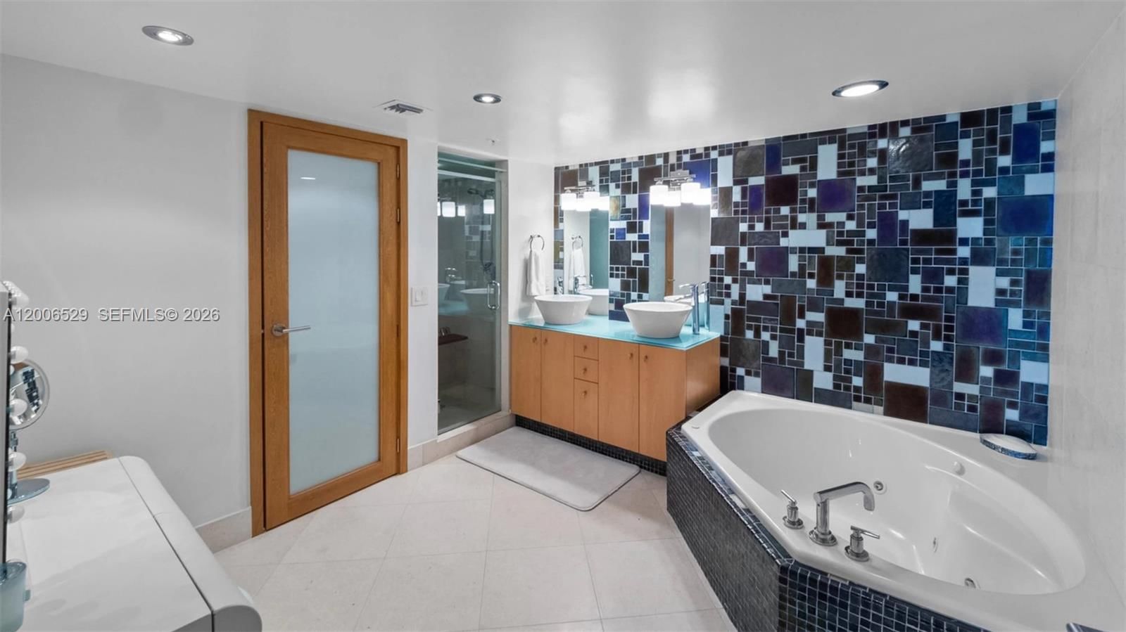 Real estate property located at 1900 Sunset Harbour Dr #2008, Miami-dade, Sunset Harbour North Cond, Miami Beach, FL