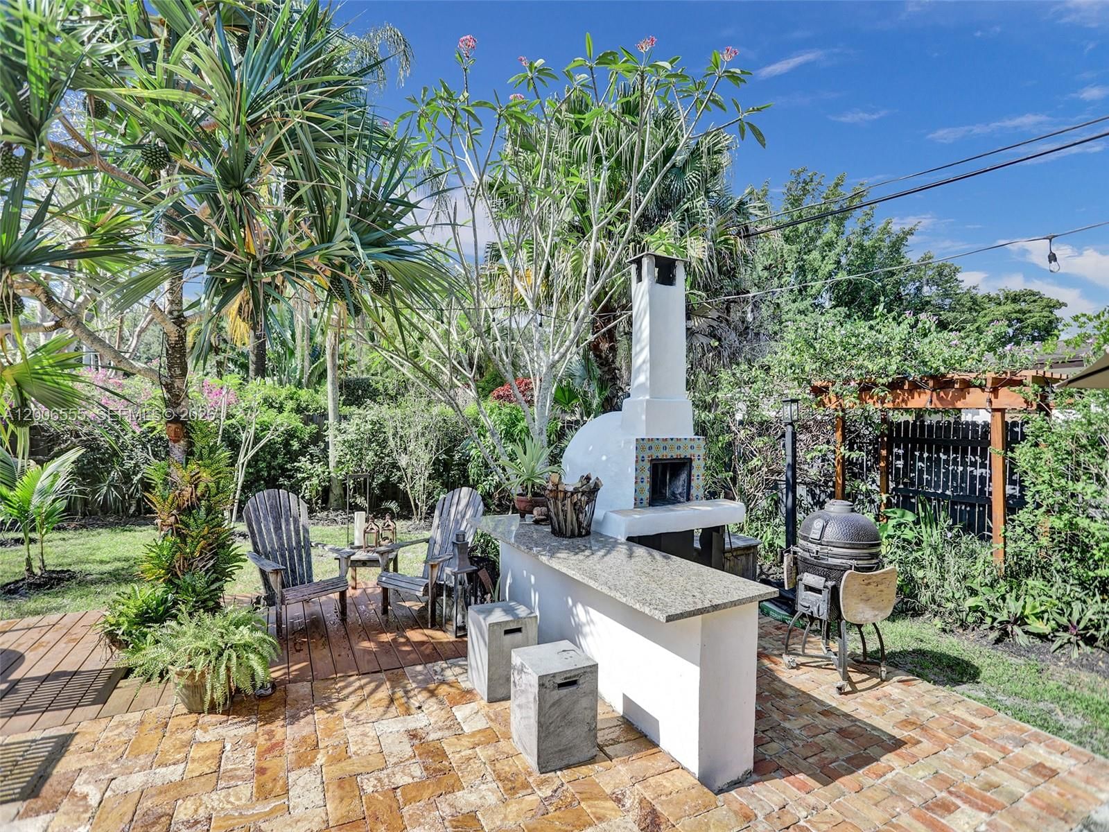 Real estate property located at 825 Bel Air Dr, Broward, Plantation Gardens 2nd Se, Plantation, FL