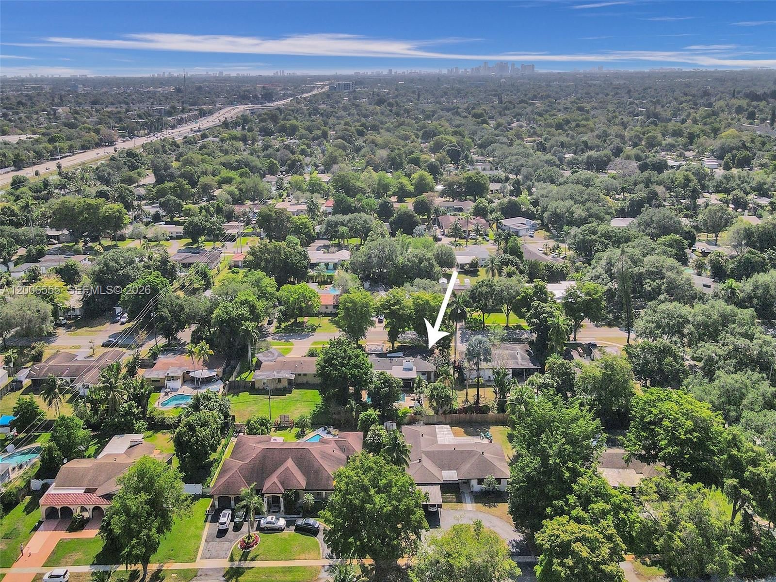 Real estate property located at 825 Bel Air Dr, Broward, Plantation Gardens 2nd Se, Plantation, FL