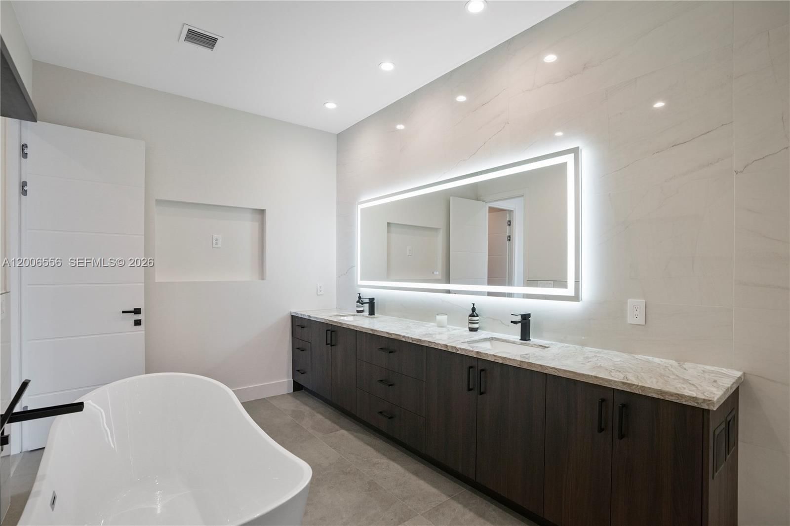 Real estate property located at 739 17th Way, Broward, Victoria Highlands Amd Pl, Fort Lauderdale, FL