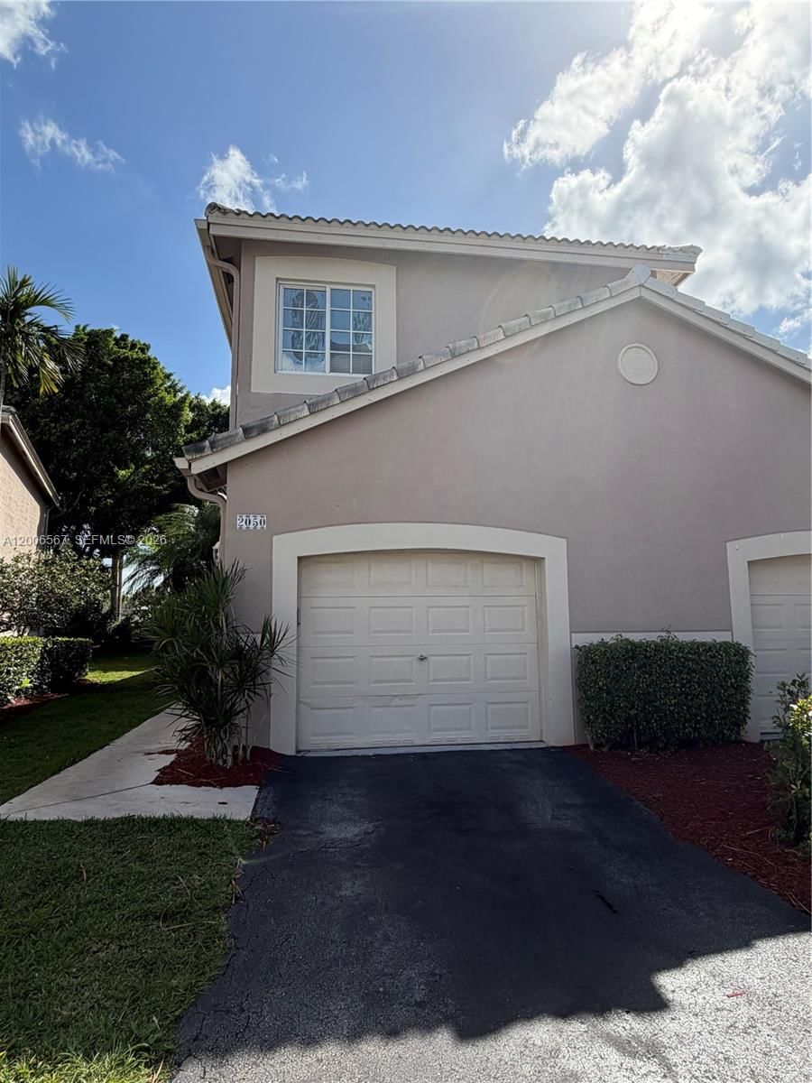 Real estate property located at 2050 Madeira Dr, Broward, Sectors 3 & 4 Boundary Pl, Weston, FL