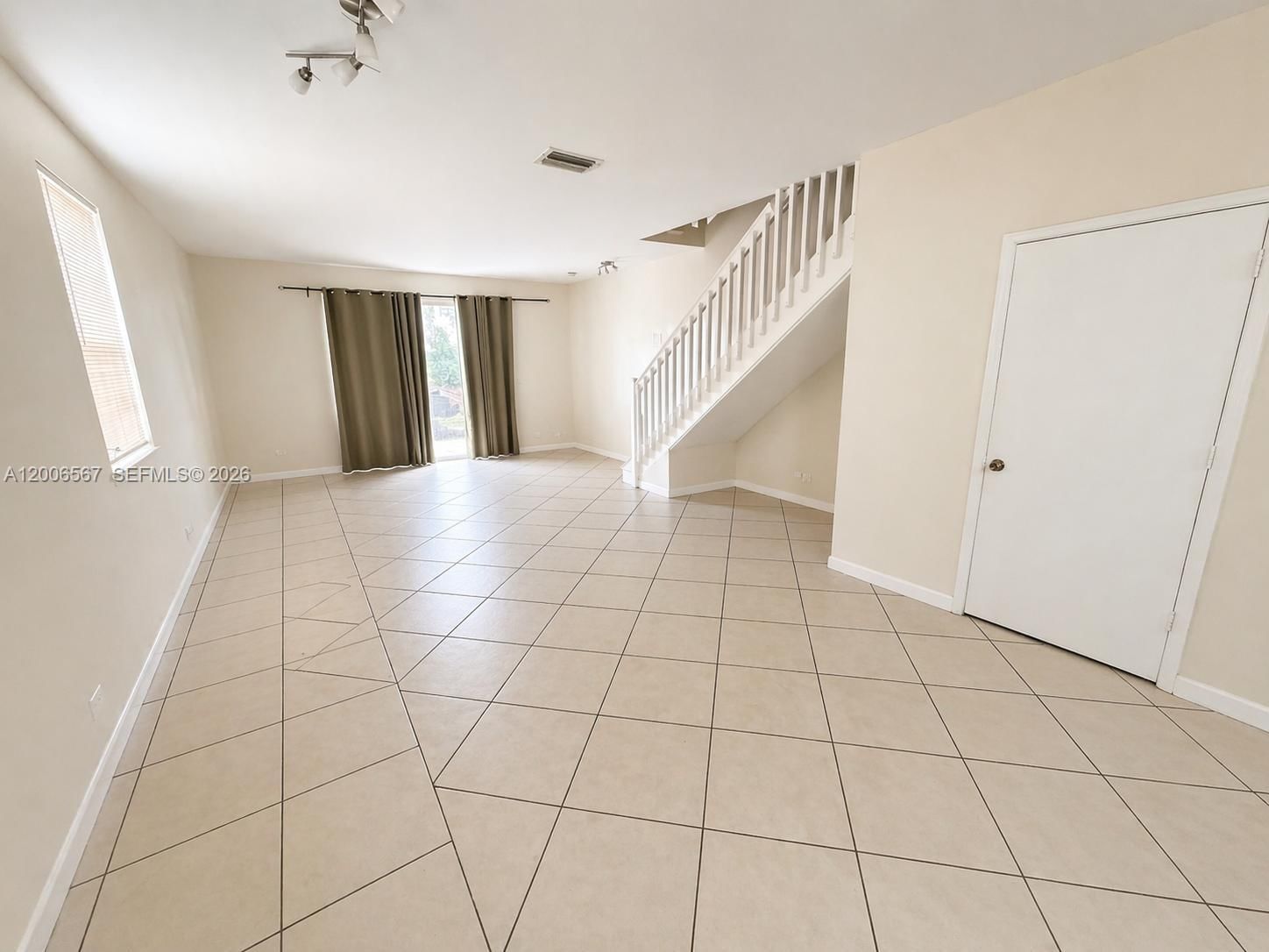 Real estate property located at 2050 Madeira Dr, Broward, Sectors 3 & 4 Boundary Pl, Weston, FL