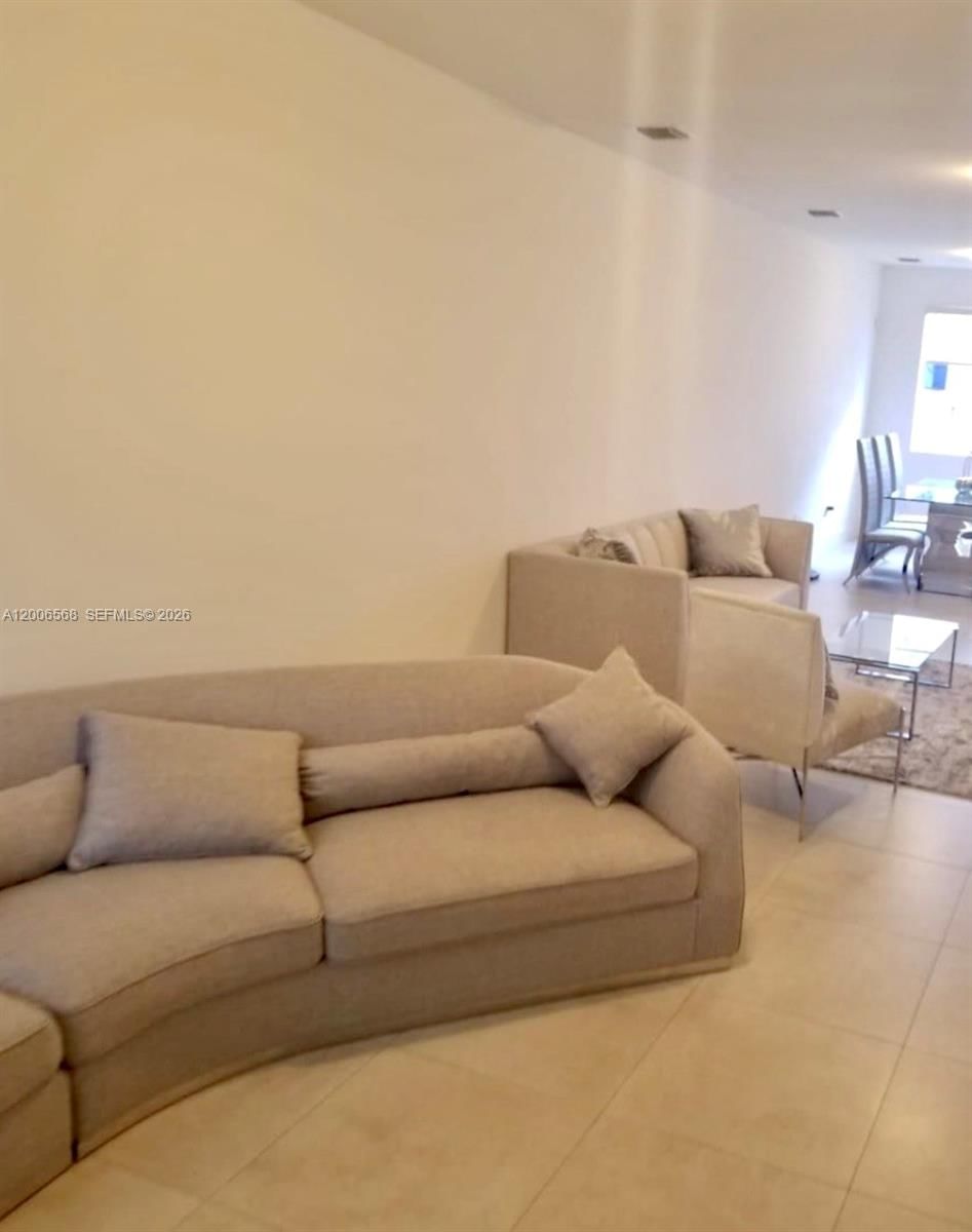 Real estate property located at 10279 72nd St, Miami-dade, Doral Palms North, Doral, FL