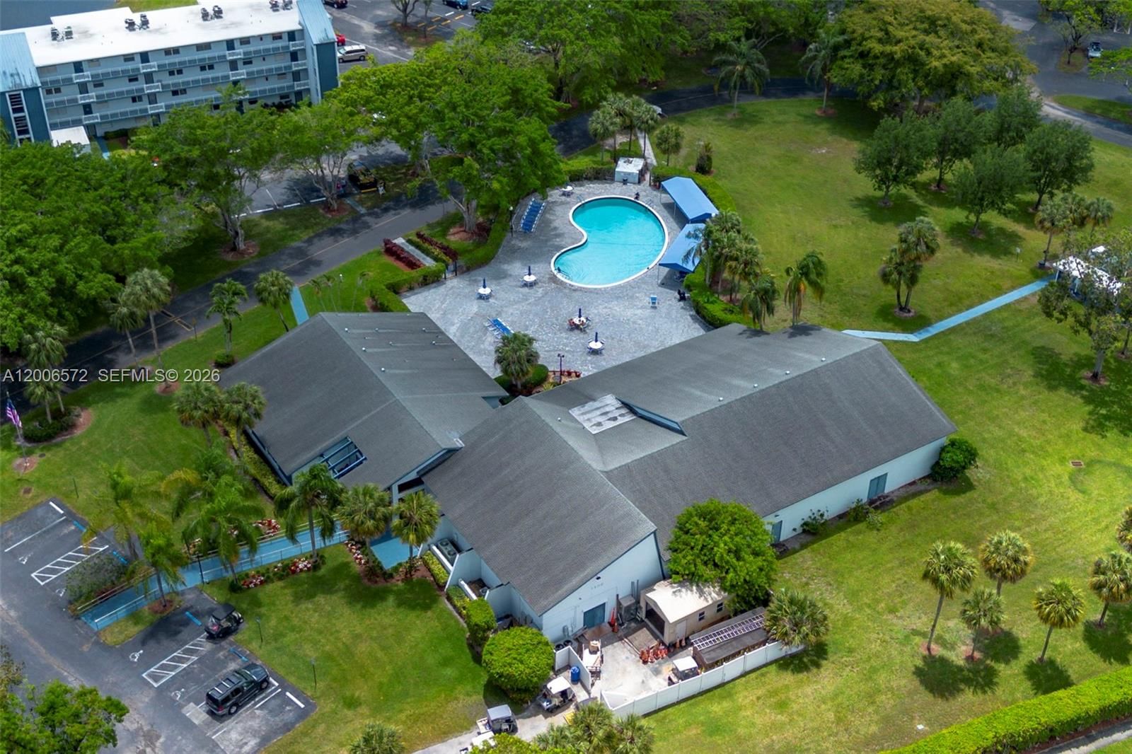 Real estate property located at 7610 18th St #203, Broward, 14 Of Palm Springs 2 Cond, Margate, FL