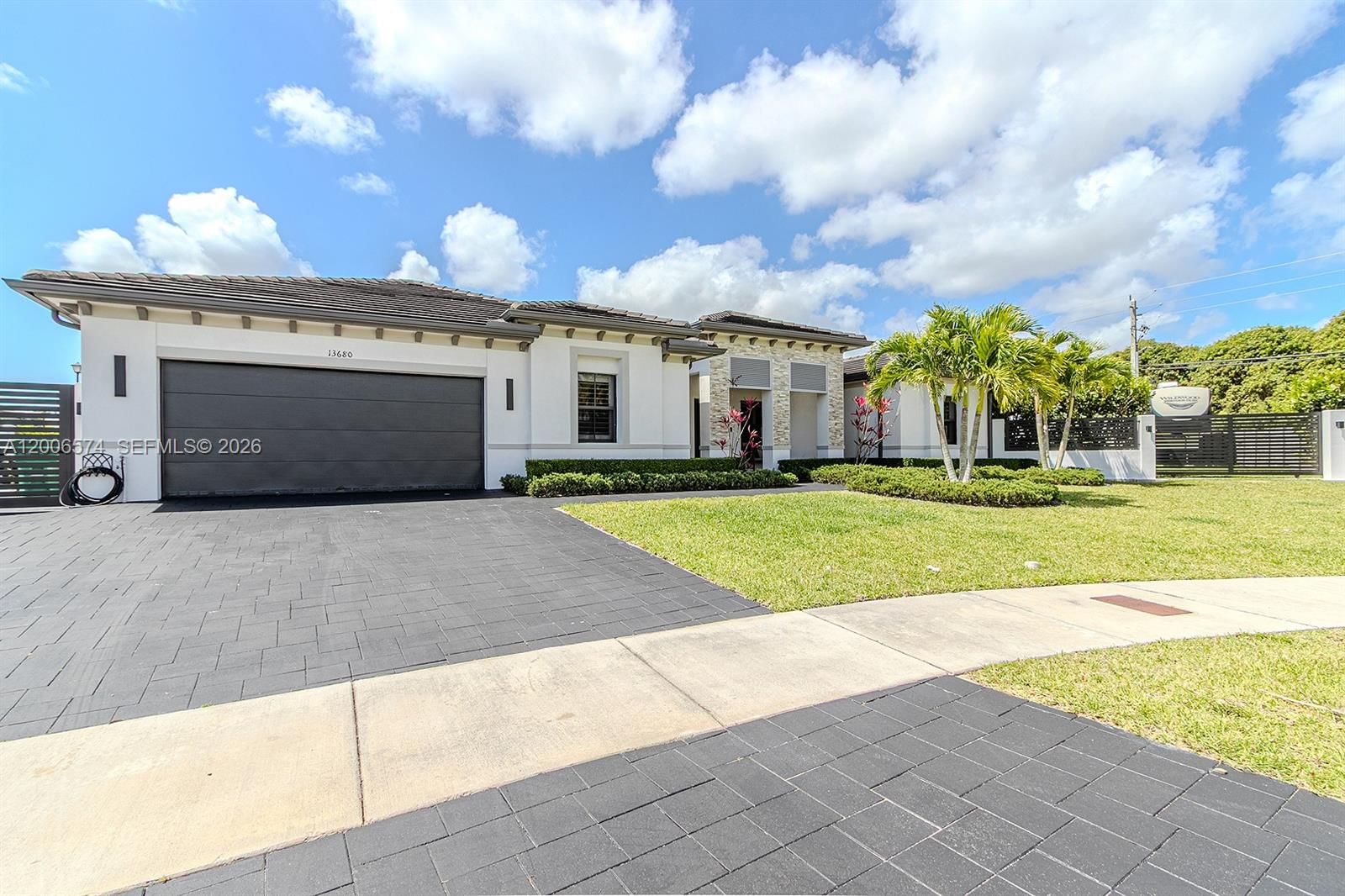 Real estate property located at 13680 191st Ter, Miami-dade, Vilhen Drive Estates, Miami, FL