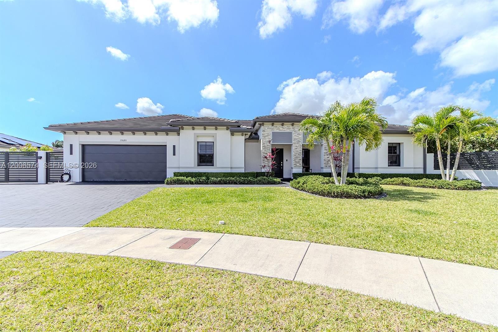 Real estate property located at 13680 191st Ter, Miami-dade, Vilhen Drive Estates, Miami, FL