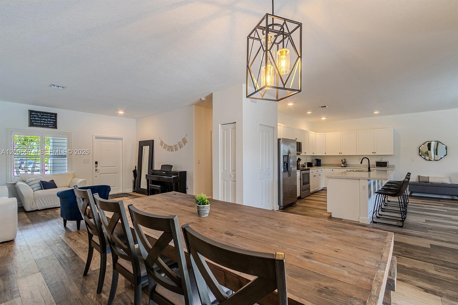 Real estate property located at 13680 191st Ter, Miami-dade, Vilhen Drive Estates, Miami, FL