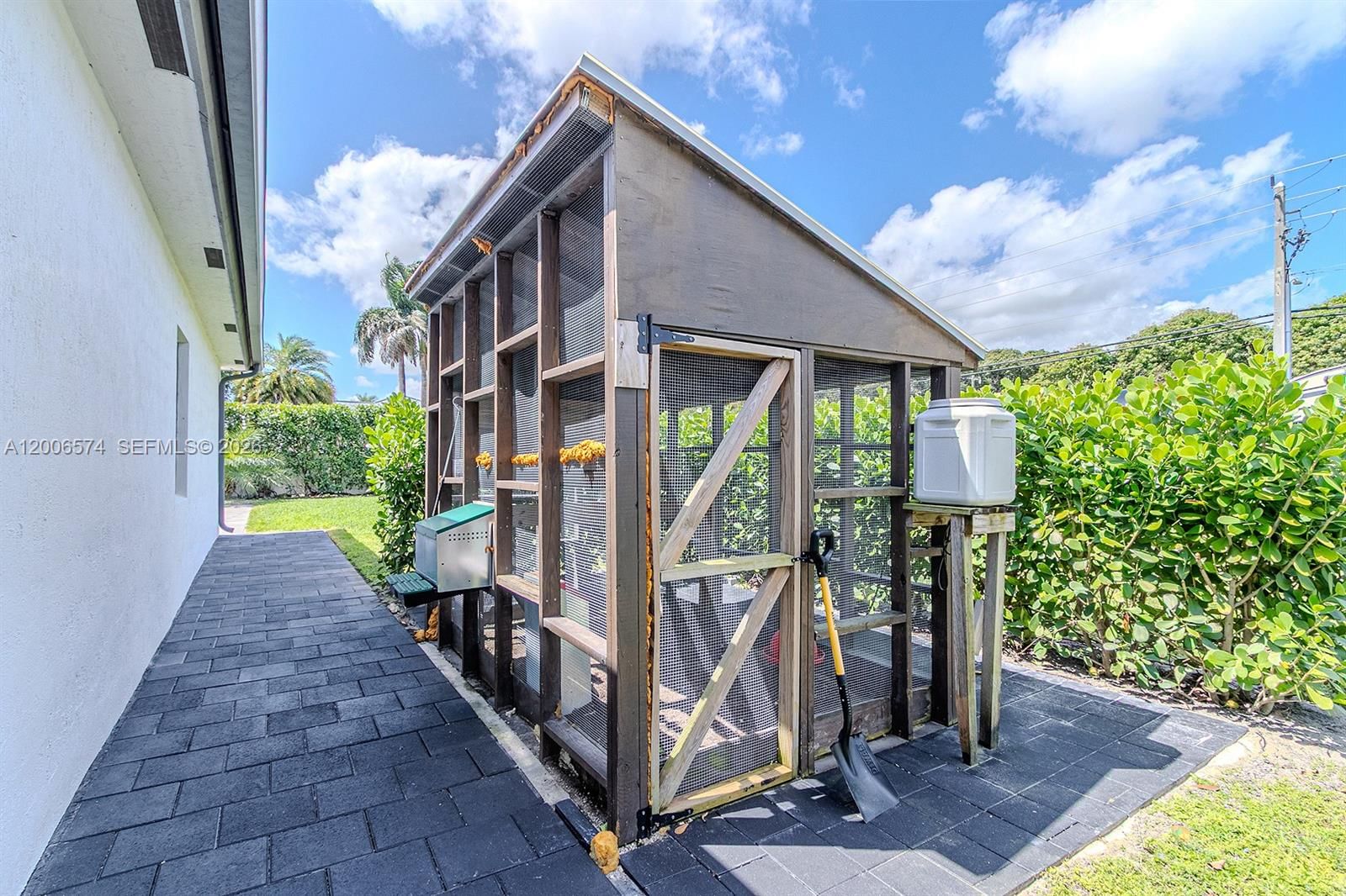 Real estate property located at 13680 191st Ter, Miami-dade, Vilhen Drive Estates, Miami, FL