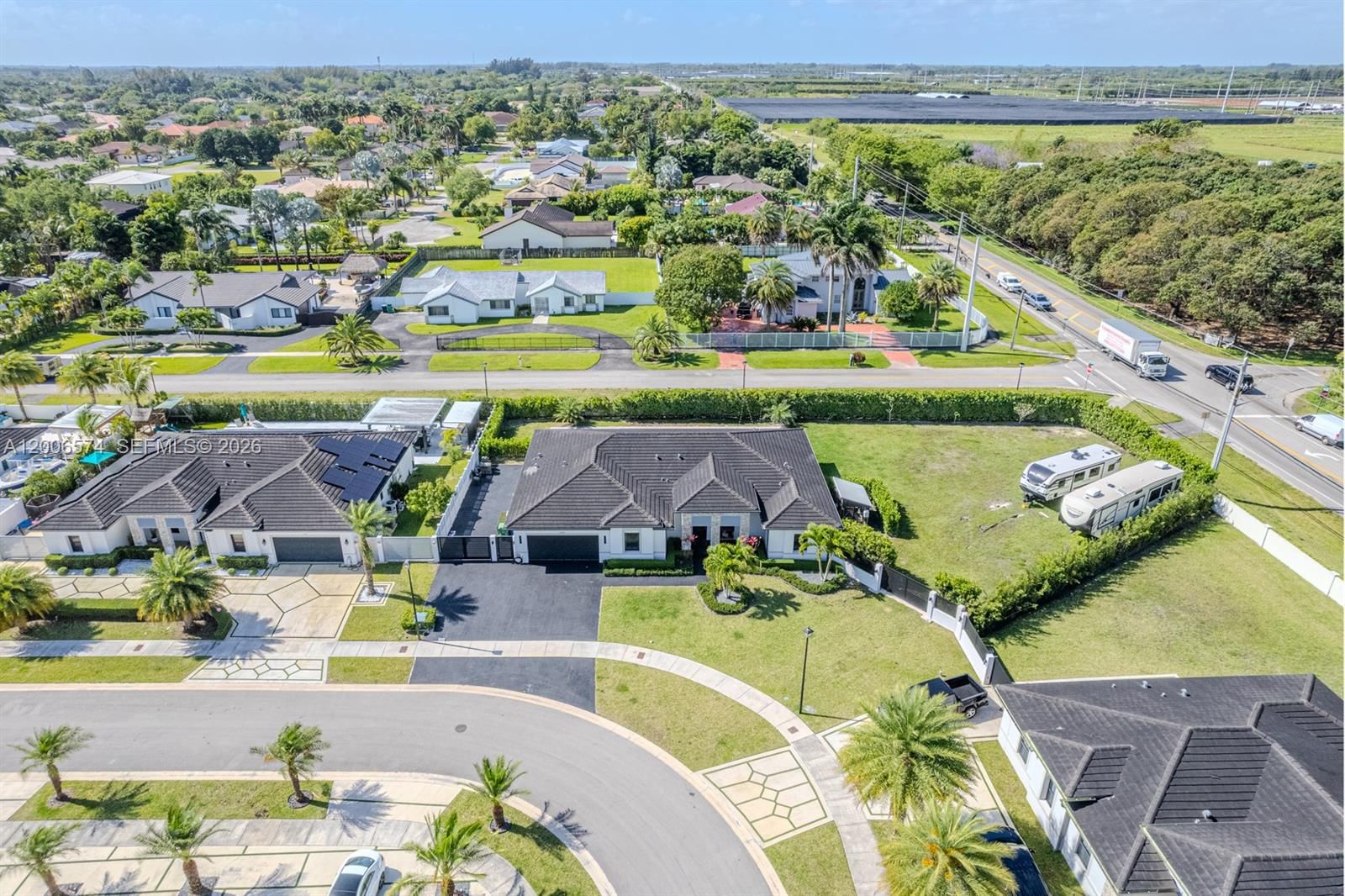 Real estate property located at 13680 191st Ter, Miami-dade, Vilhen Drive Estates, Miami, FL