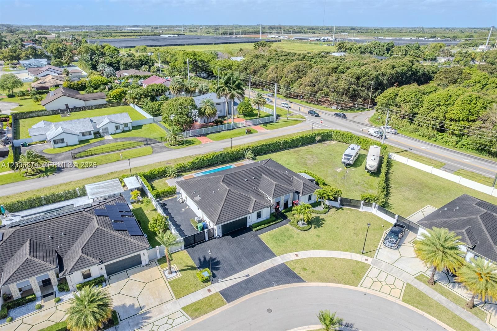 Real estate property located at 13680 191st Ter, Miami-dade, Vilhen Drive Estates, Miami, FL