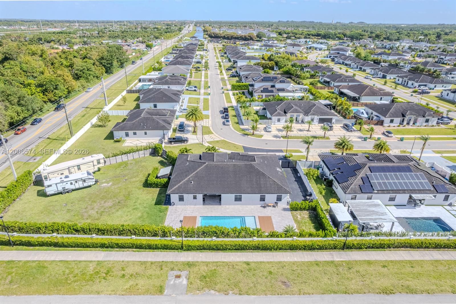 Real estate property located at 13680 191st Ter, Miami-dade, Vilhen Drive Estates, Miami, FL