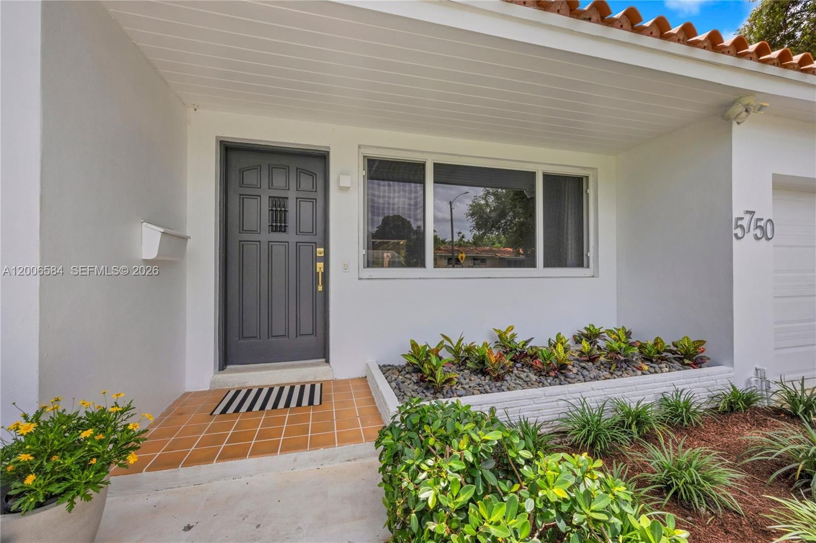 Real estate property located at 5750 52nd Ter, Miami-dade, Orchard Heights, South Miami, FL