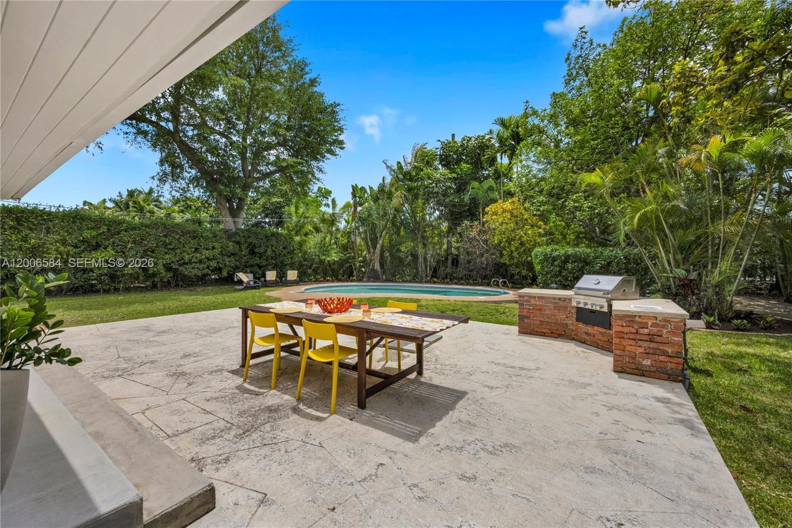 Real estate property located at 5750 52nd Ter, Miami-dade, Orchard Heights, South Miami, FL