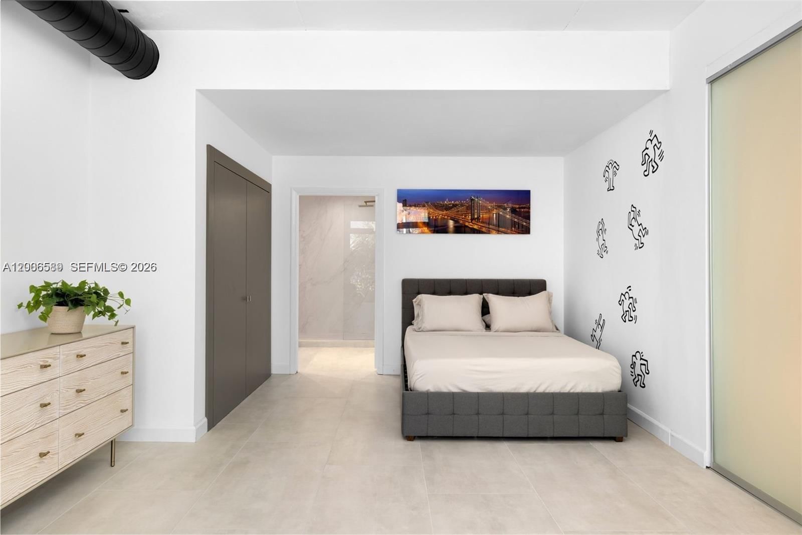 Real estate property located at 2001 Meridian Ave #327, Miami-dade, The Meridian Condo, Miami Beach, FL