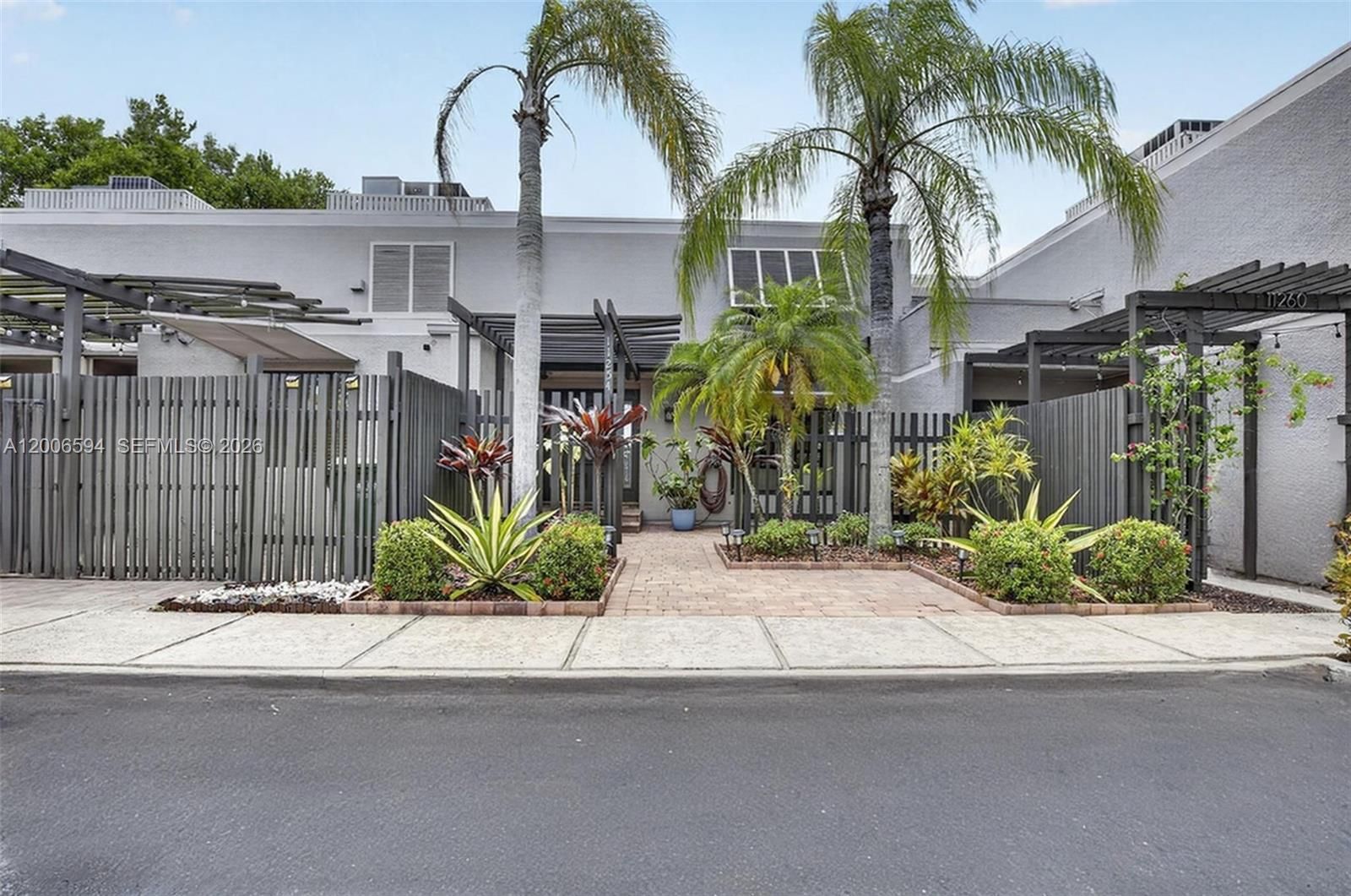 Real estate property located at 11254 15th Ct, Broward, Everglades Sugar & Land, Pembroke Pines, FL