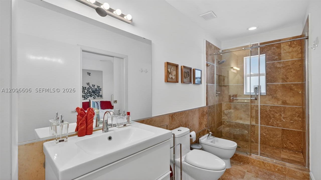 Real estate property located at 1410 Euclid Ave #6, Miami-dade, Essenza At 1410 Euclid Co, Miami Beach, FL