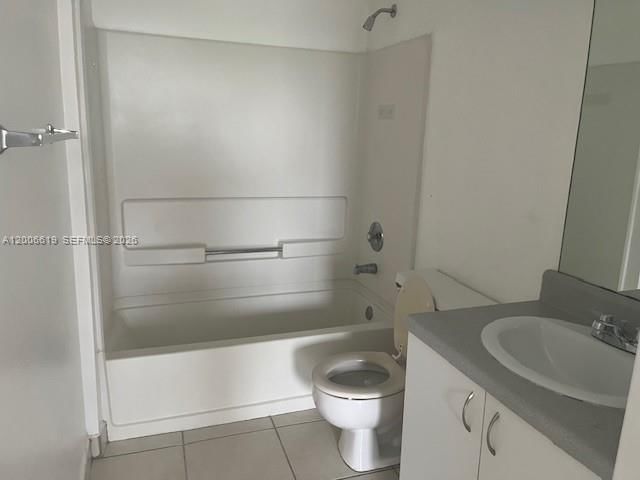 Real estate property located at 15231 80th St #503, Miami-dade, Kendall Lake Towers Condo, Miami, FL