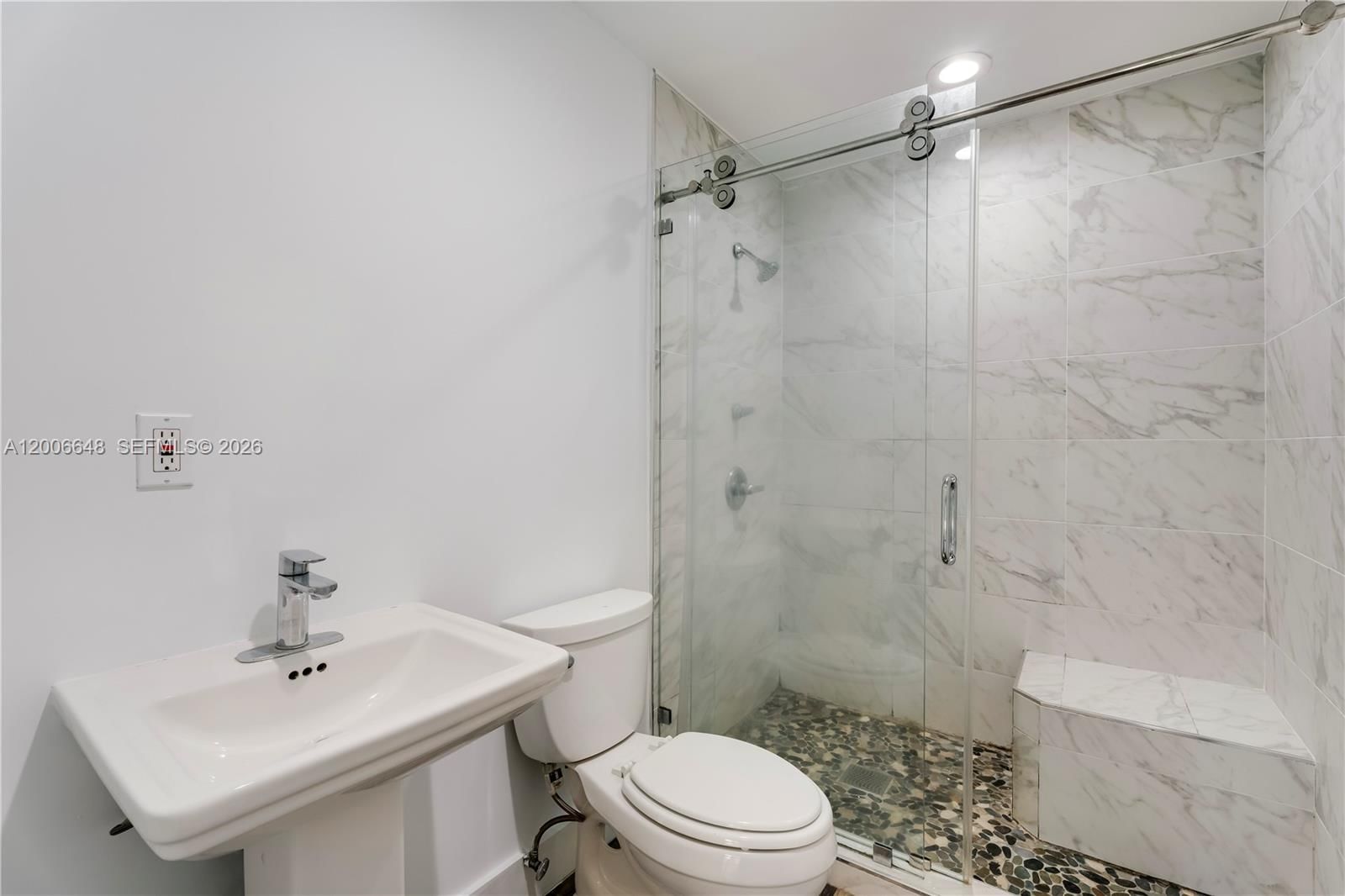 Real estate property located at 330 104th Ct, Miami-dade, Raineys Sub, Sweetwater, FL