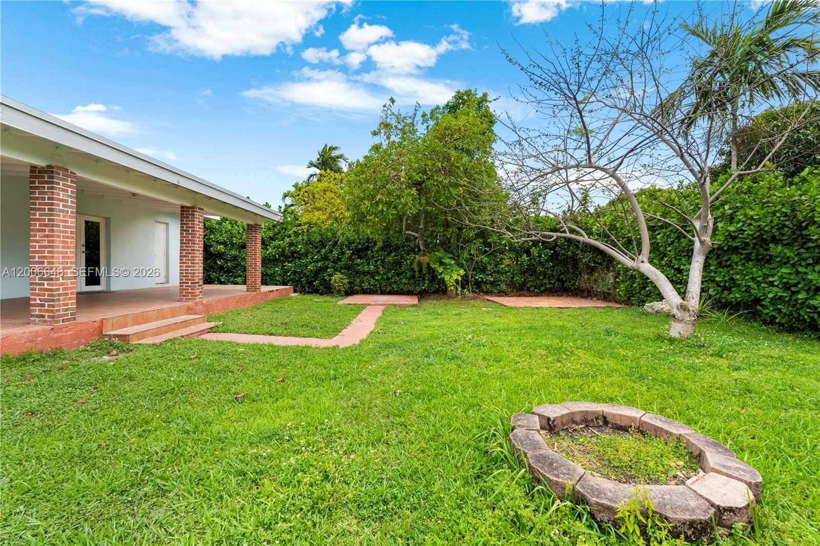 Real estate property located at 330 104th Ct, Miami-dade, Raineys Sub, Sweetwater, FL