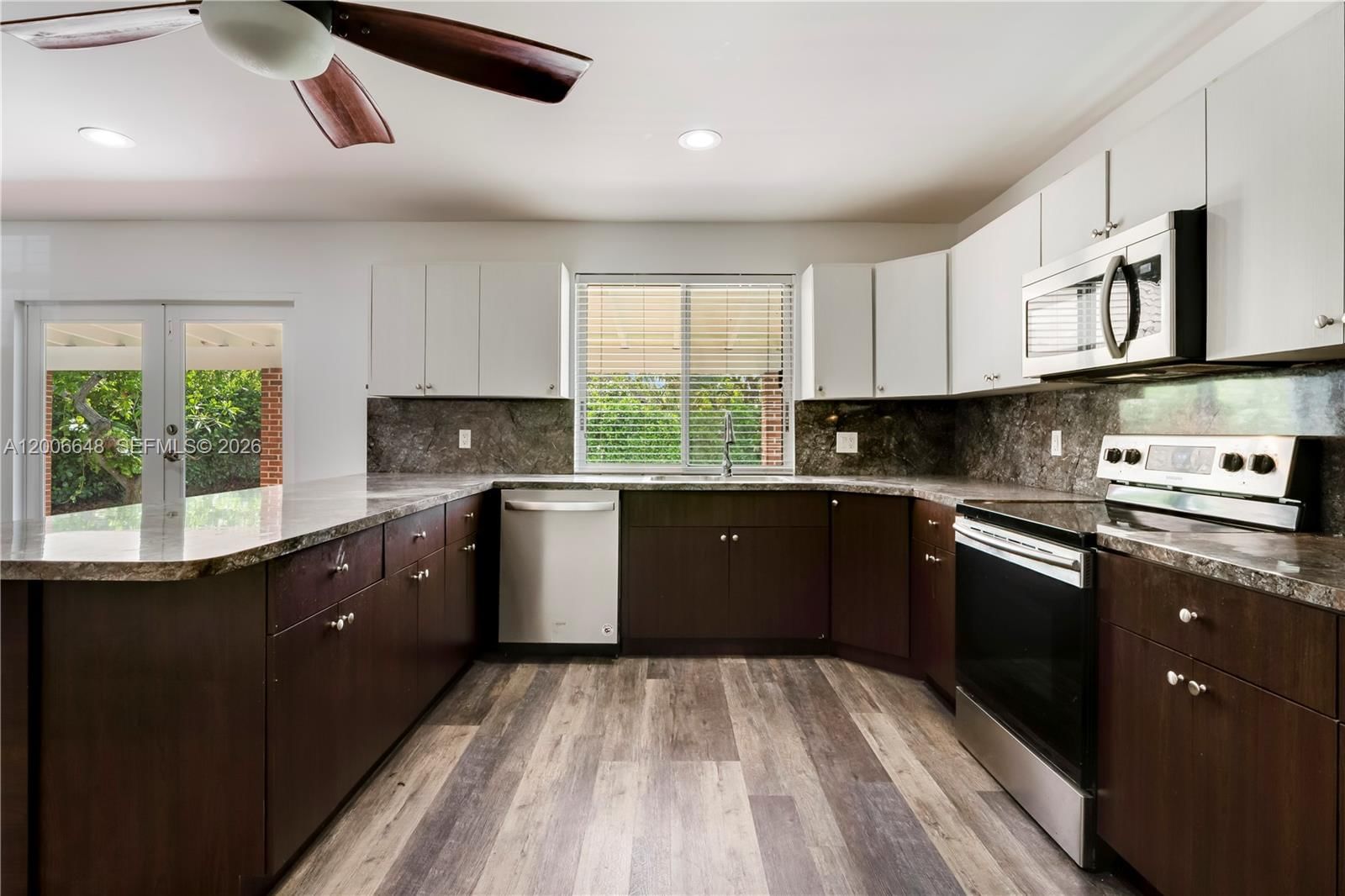 Real estate property located at 330 104th Ct, Miami-dade, Raineys Sub, Sweetwater, FL