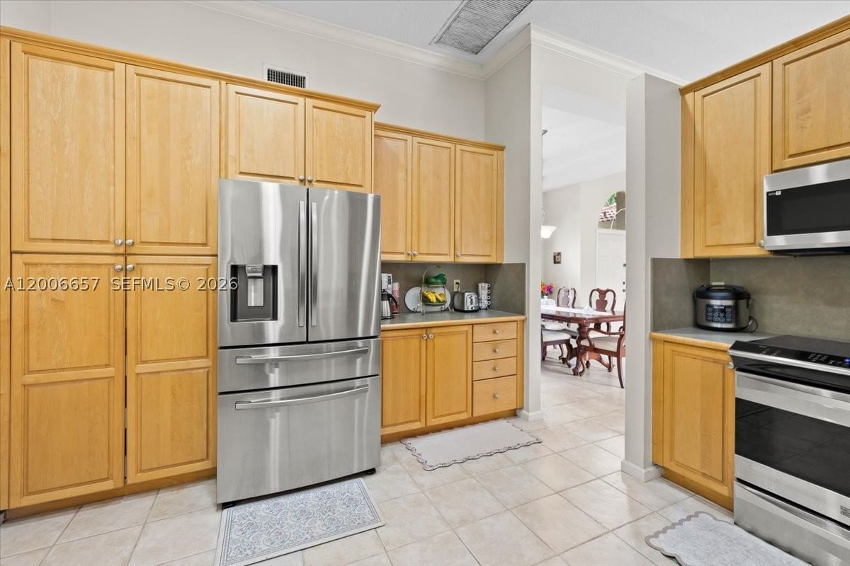 Real estate property located at 10912 2nd St, Broward, Westport 2nd Section, Plantation, FL