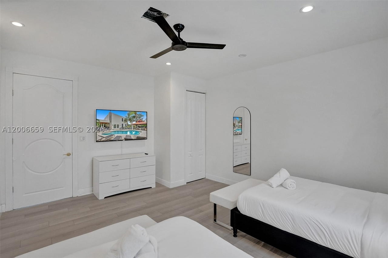 Real estate property located at 1430 114th Ave, Broward, Chambers Land Co Sub Ne1/, Plantation, FL