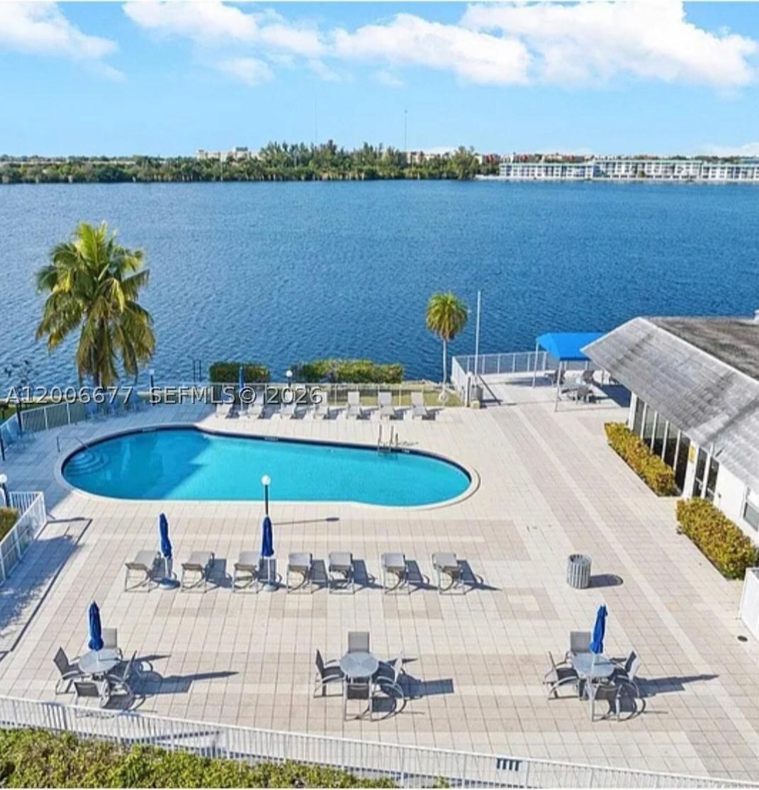 Real estate property located at 1175 Miami Gardens Dr #703, Miami-dade, Royal Bahamian East Condo, Miami, FL