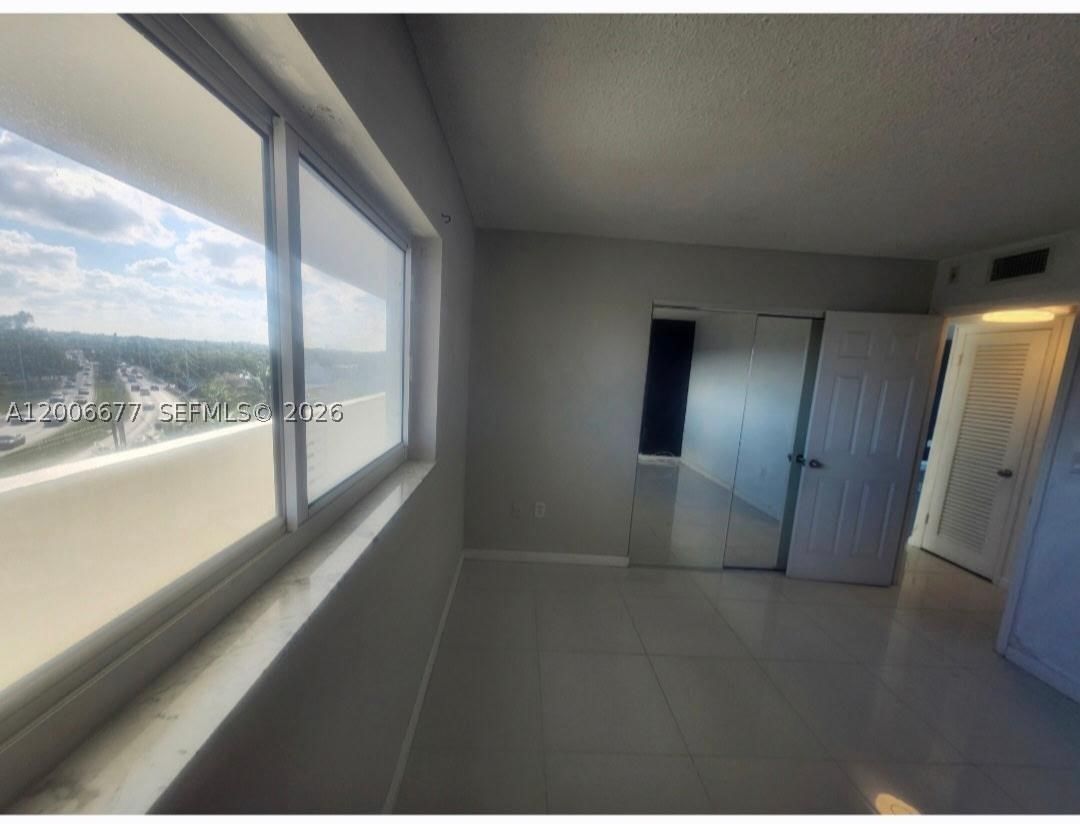 Real estate property located at 1175 Miami Gardens Dr #703, Miami-dade, Royal Bahamian East Condo, Miami, FL