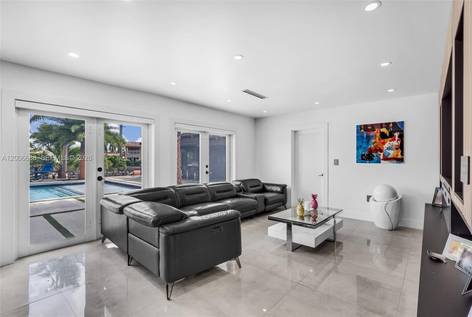 Real estate property located at 8241 182nd St, Miami-dade, 2nd Addn To Palm Springs, Hialeah, FL