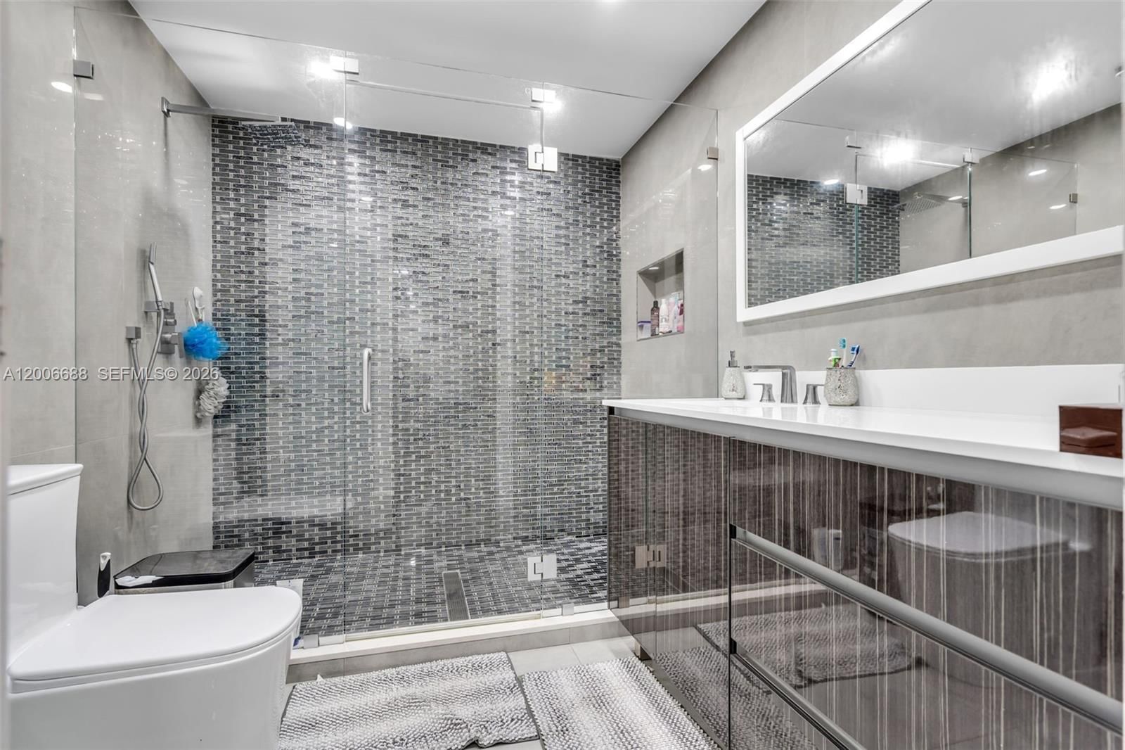 Real estate property located at 8241 182nd St, Miami-dade, 2nd Addn To Palm Springs, Hialeah, FL