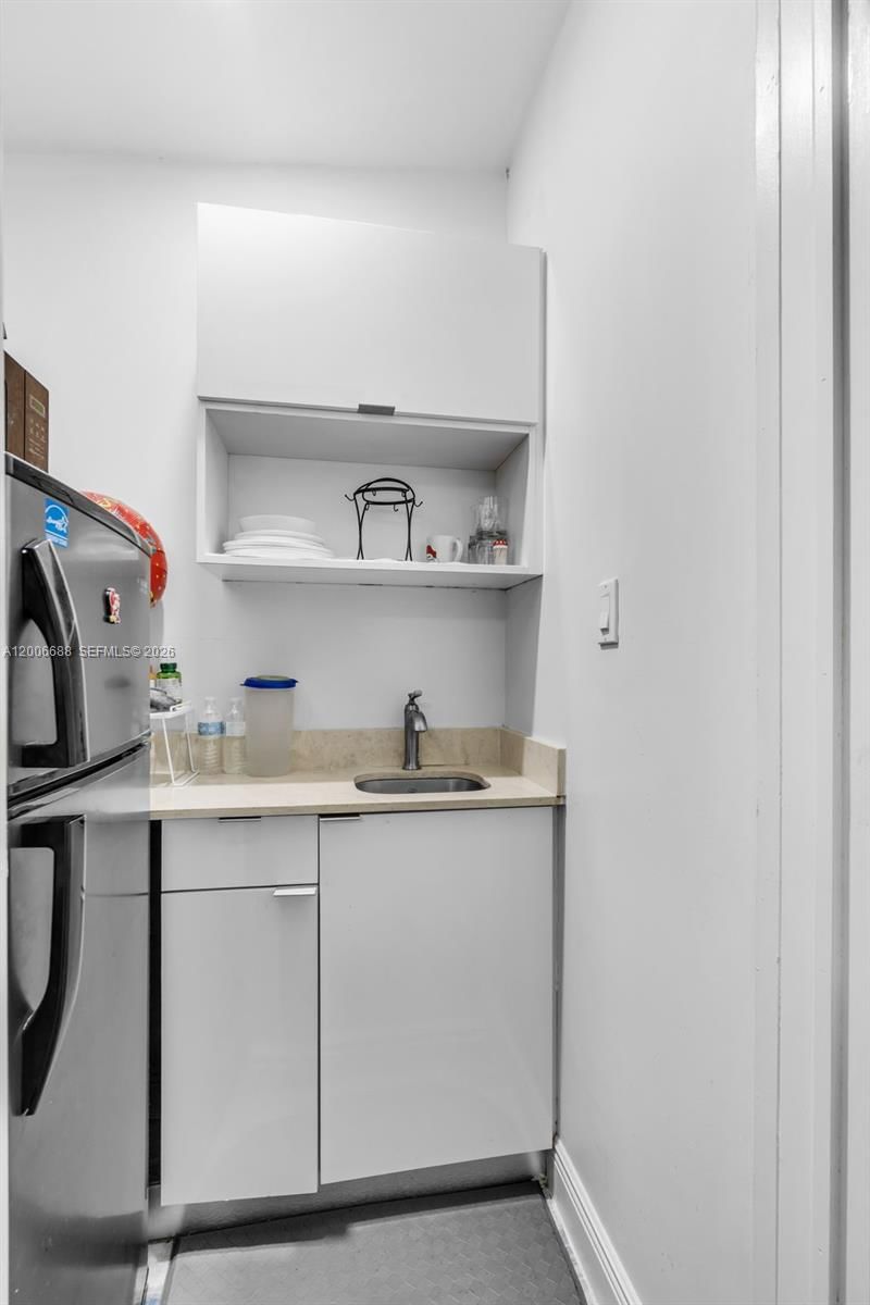 Real estate property located at 8241 182nd St, Miami-dade, 2nd Addn To Palm Springs, Hialeah, FL