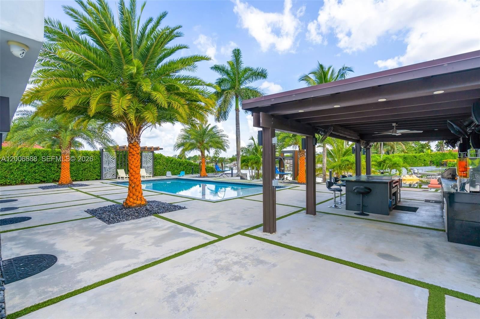 Real estate property located at 8241 182nd St, Miami-dade, 2nd Addn To Palm Springs, Hialeah, FL