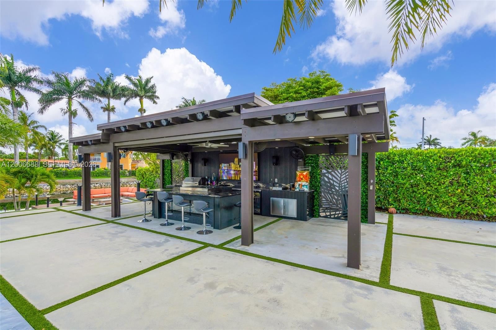 Real estate property located at 8241 182nd St, Miami-dade, 2nd Addn To Palm Springs, Hialeah, FL