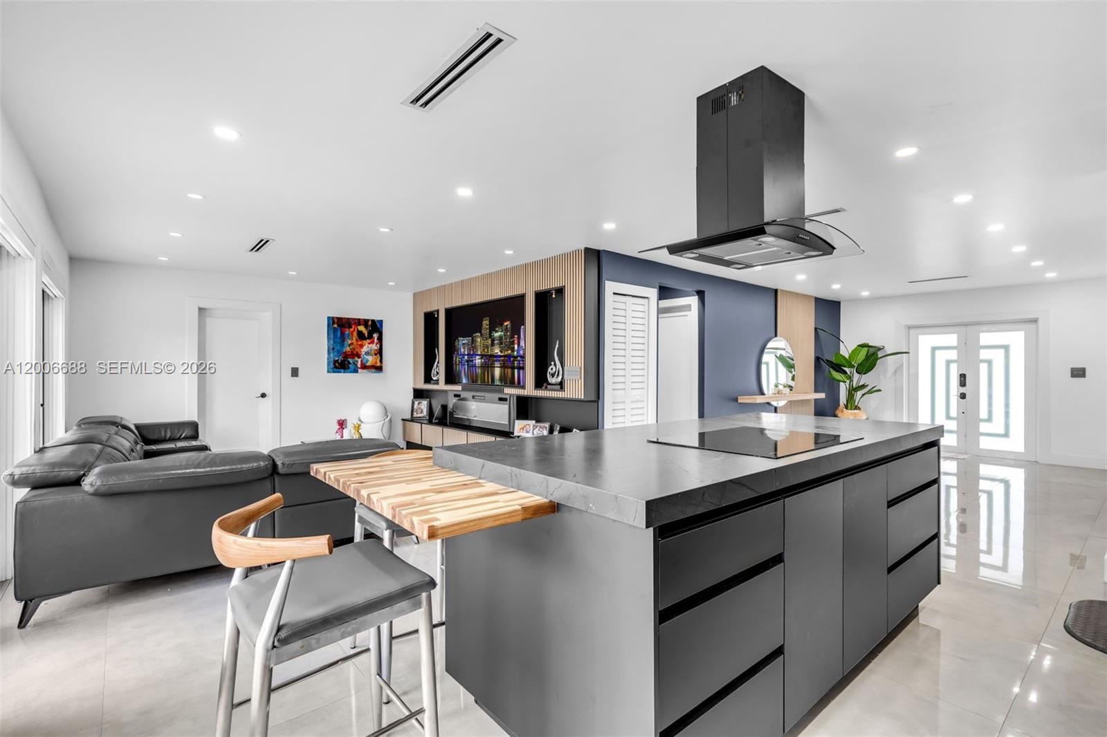 Real estate property located at 8241 182nd St, Miami-dade, 2nd Addn To Palm Springs, Hialeah, FL