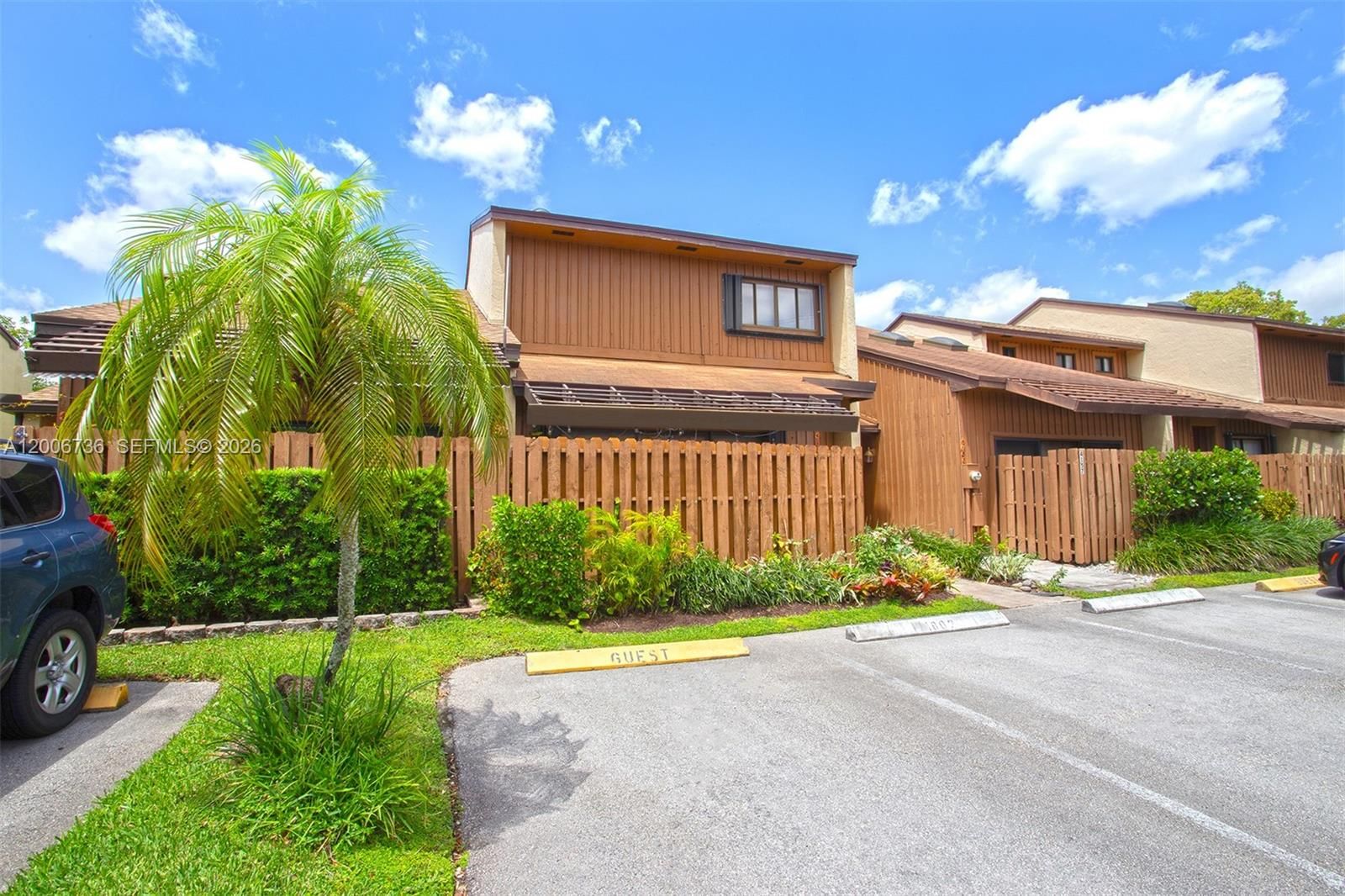 Real estate property located at 4159 87th Ter, Broward, Pine Island Lakes Townhom, Davie, FL