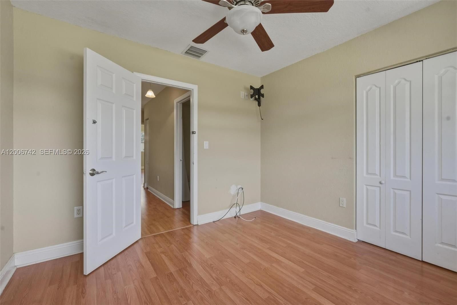 Real estate property located at 16613 71st Ave, Miami-dade, Paseos At Miami Lakes, Miami Lakes, FL