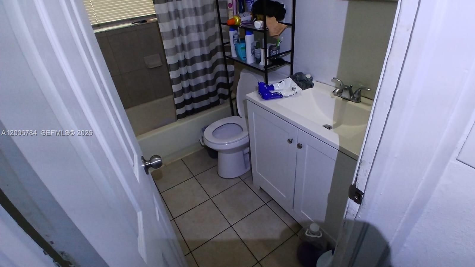 Real estate property located at 948 14th Ct, Broward, Lauderdale Manors Add-res, Fort Lauderdale, FL