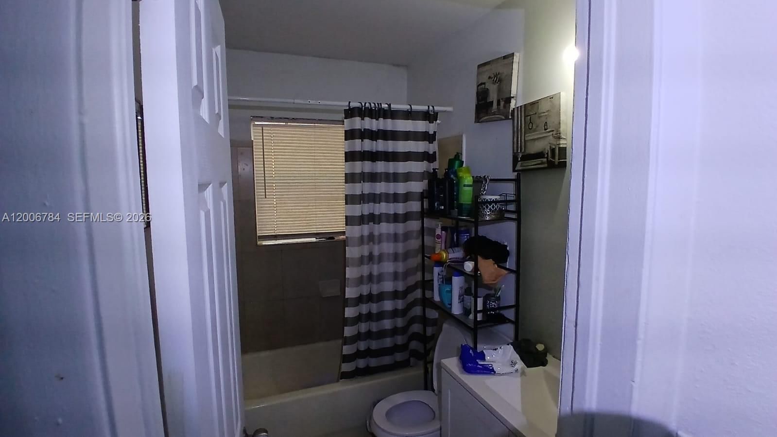 Real estate property located at 948 14th Ct, Broward, Lauderdale Manors Add-res, Fort Lauderdale, FL