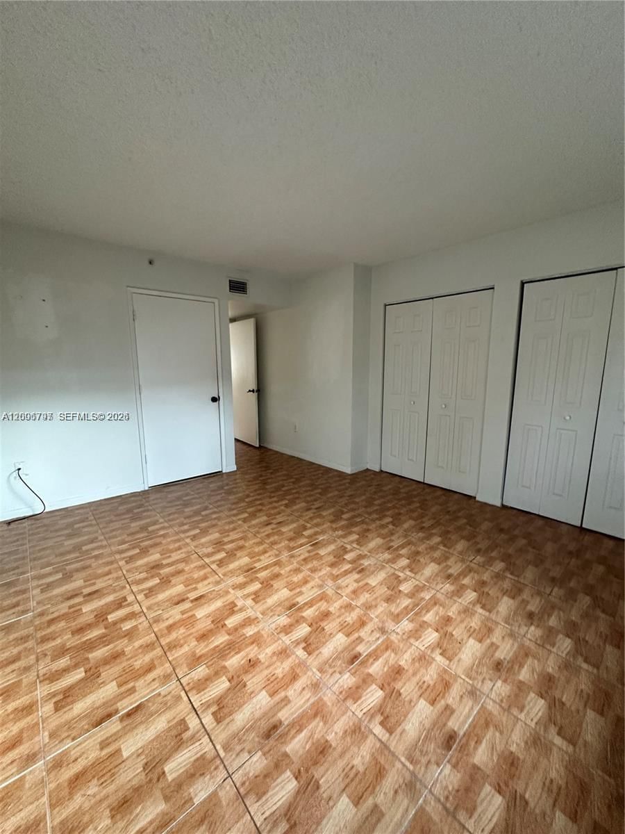 Real estate property located at 551 82nd Ave #502, Miami-dade, Chateaubleau Villas Midwa, Miami, FL