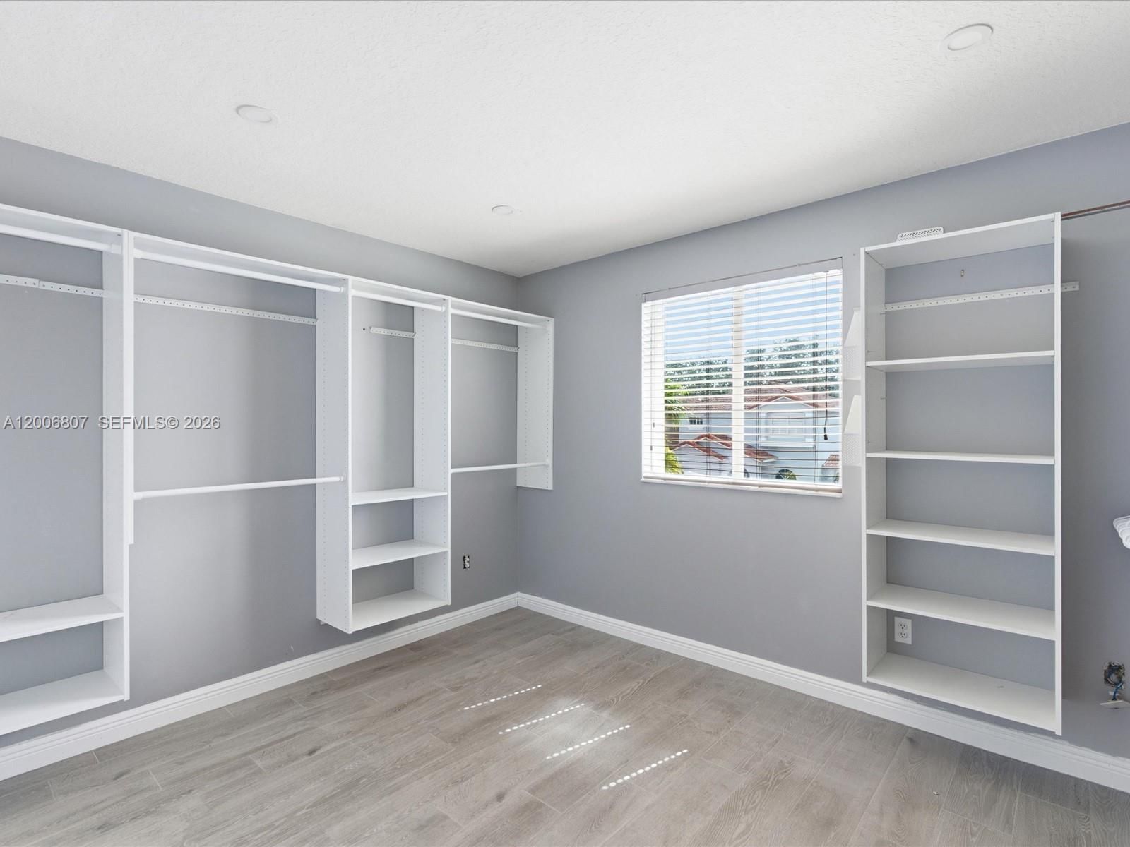 Real estate property located at 5982 162nd Ct, Miami-dade, Kingdom Dream, Miami, FL