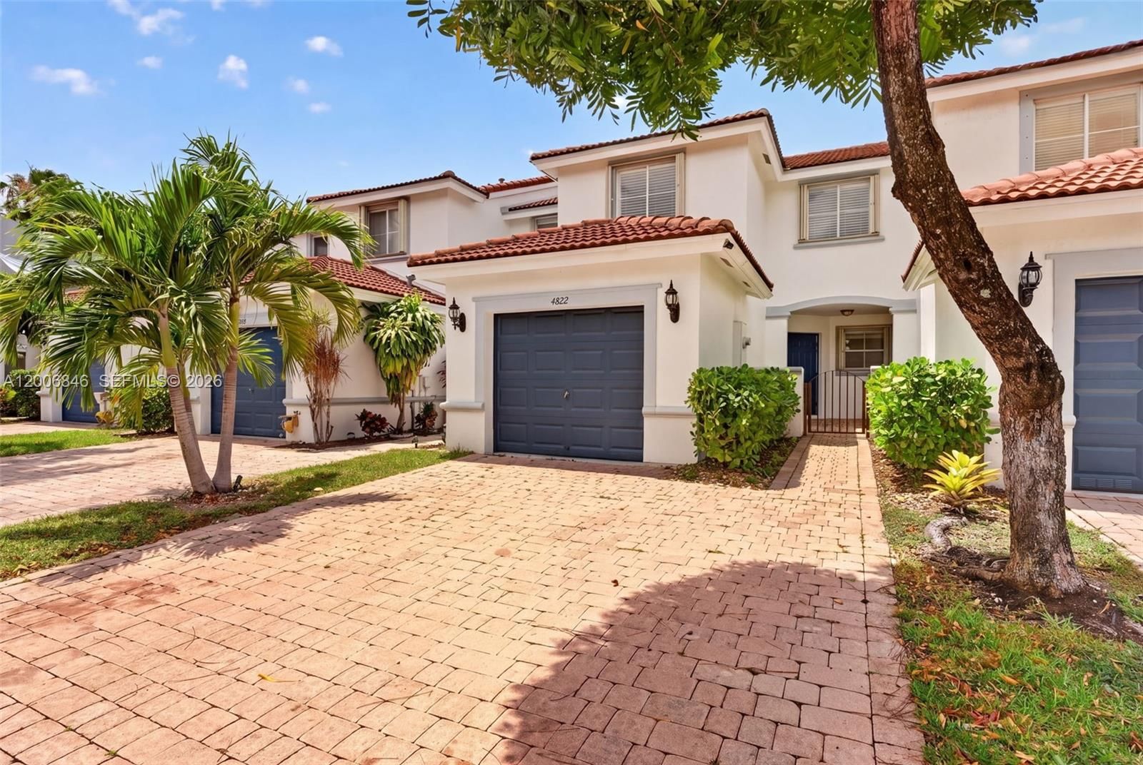 Real estate property located at 4822 114th Ct, Miami-dade, Dimensions At Doral, Doral, FL