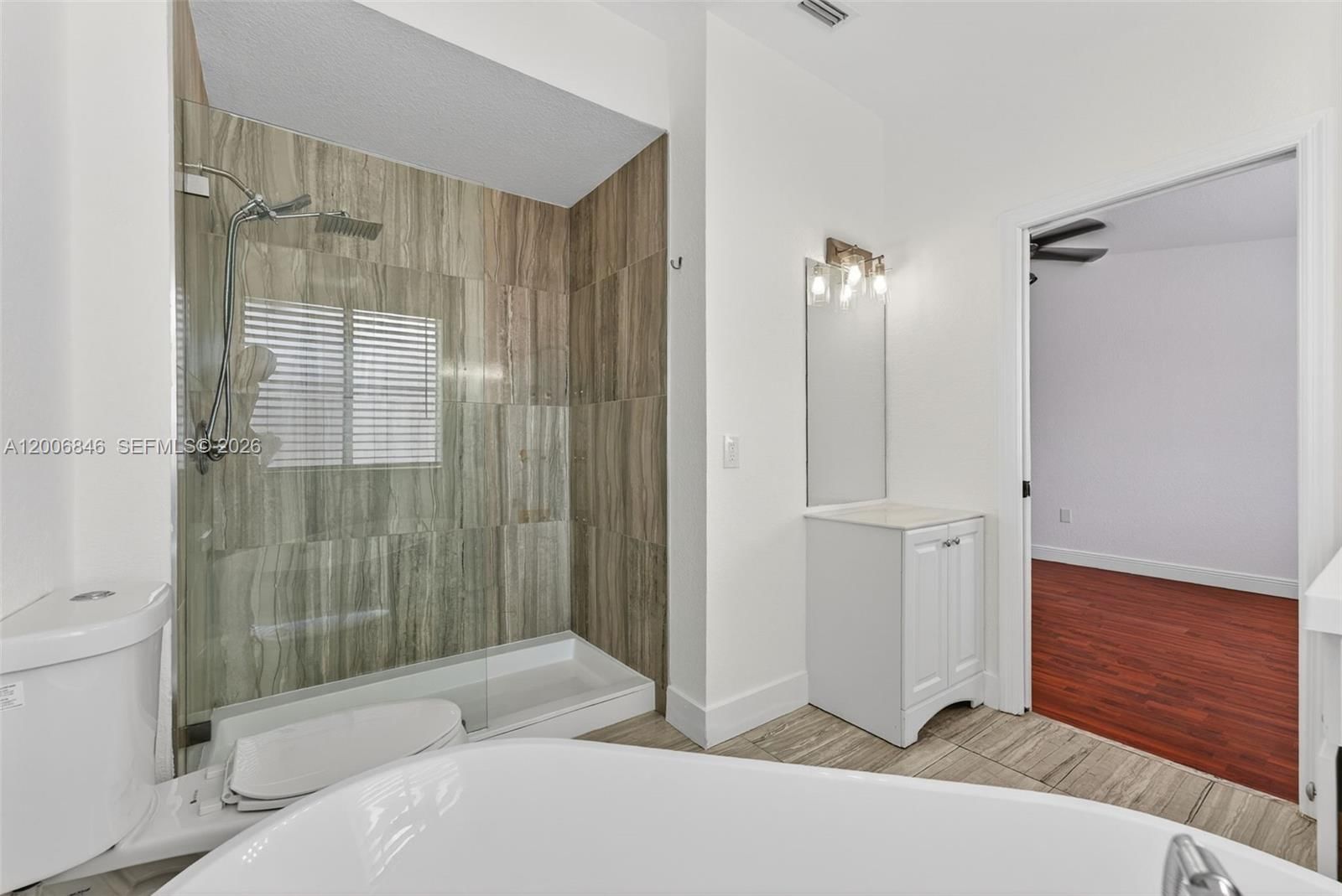 Real estate property located at 4822 114th Ct, Miami-dade, Dimensions At Doral, Doral, FL