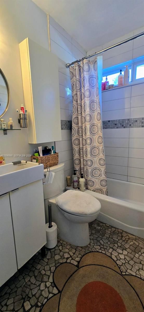 Real estate property located at 1135 133rd St, Miami-dade, Irons Manor 4th Addn, North Miami, FL