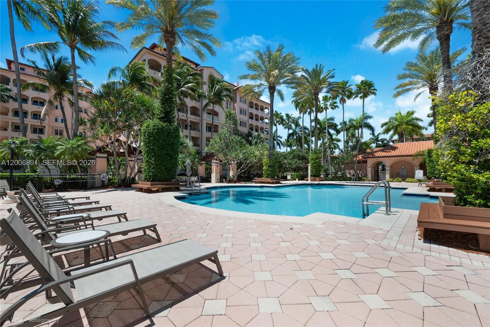 Real estate property located at 13643 Deering Bay Dr #146, Miami-dade, Deering Bay Condo I, Coral Gables, FL